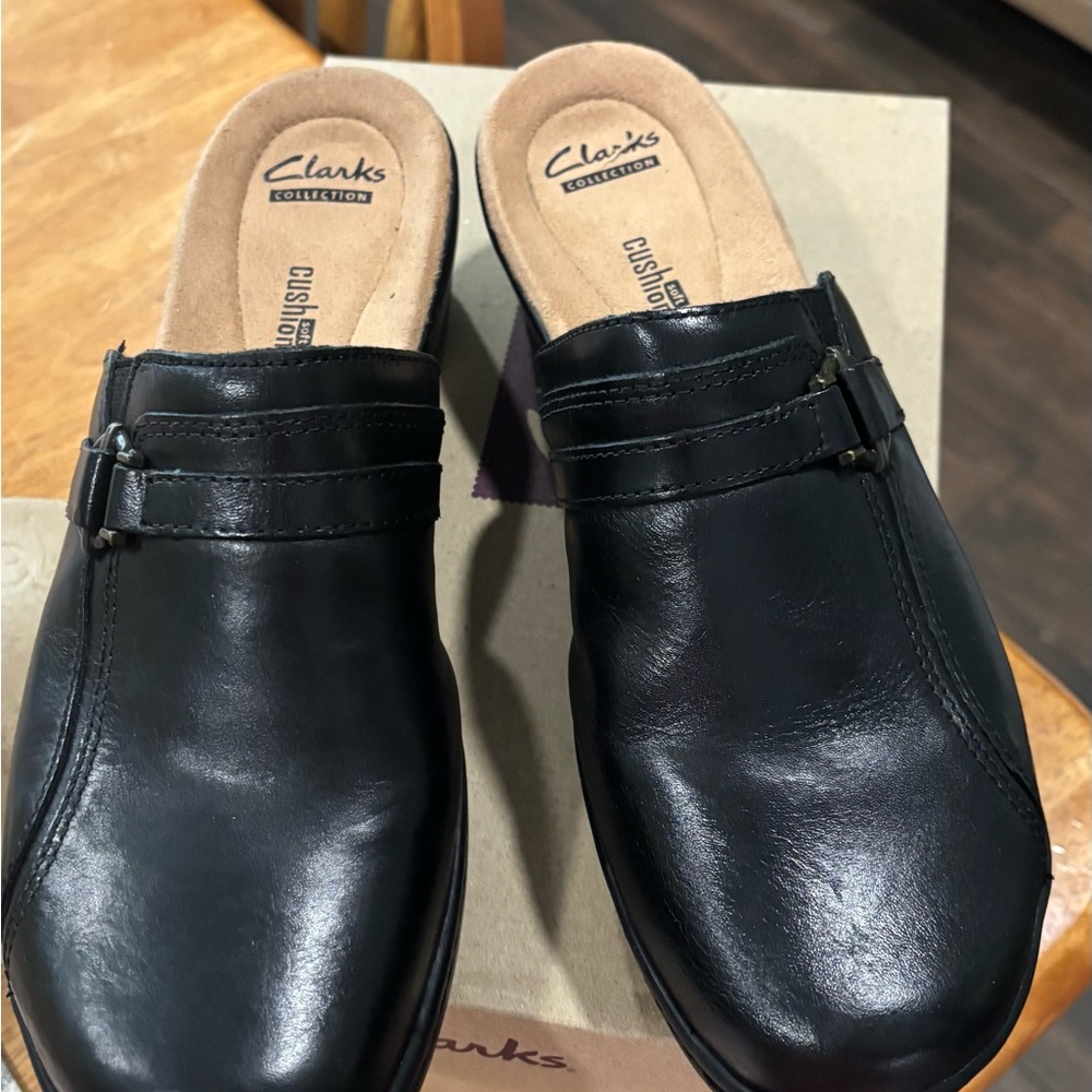 Clarks Black Leather Slip-On Shoes - Picture 2 of 5